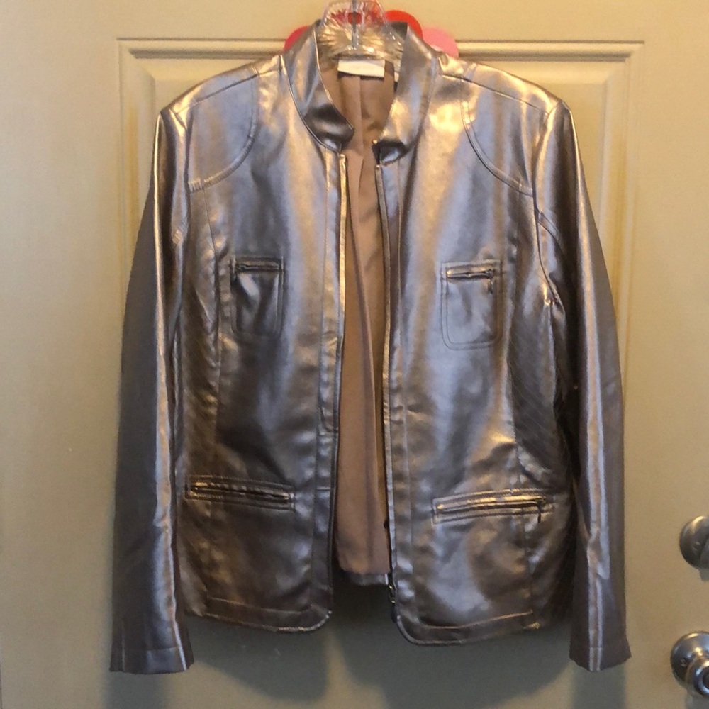 CHICO’S Rose Gold Metallic color size 2 Faux Leather Moto Spring Blogger Jacket